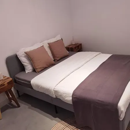 Lovely 2 Bedroom Serviced In Apartment Rotterdam